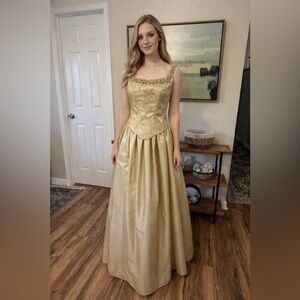 ASpeed USA Vintage Gold Ballgown Dress Princesscore Fairytale Prom 5/6 fits 4